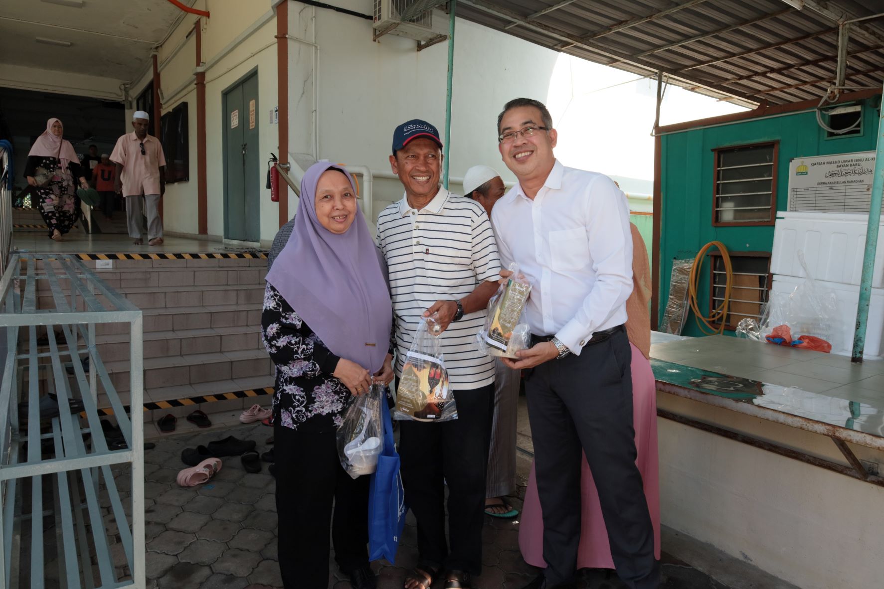 Amari SPICE Penang holds bubur lambuk distribution - Penang Hyperlocal