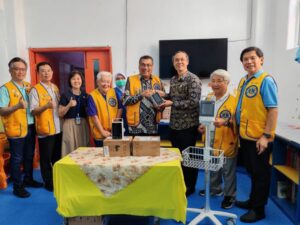Lions Club of George Town Donates Medical Equipment to Penang General Hospital
